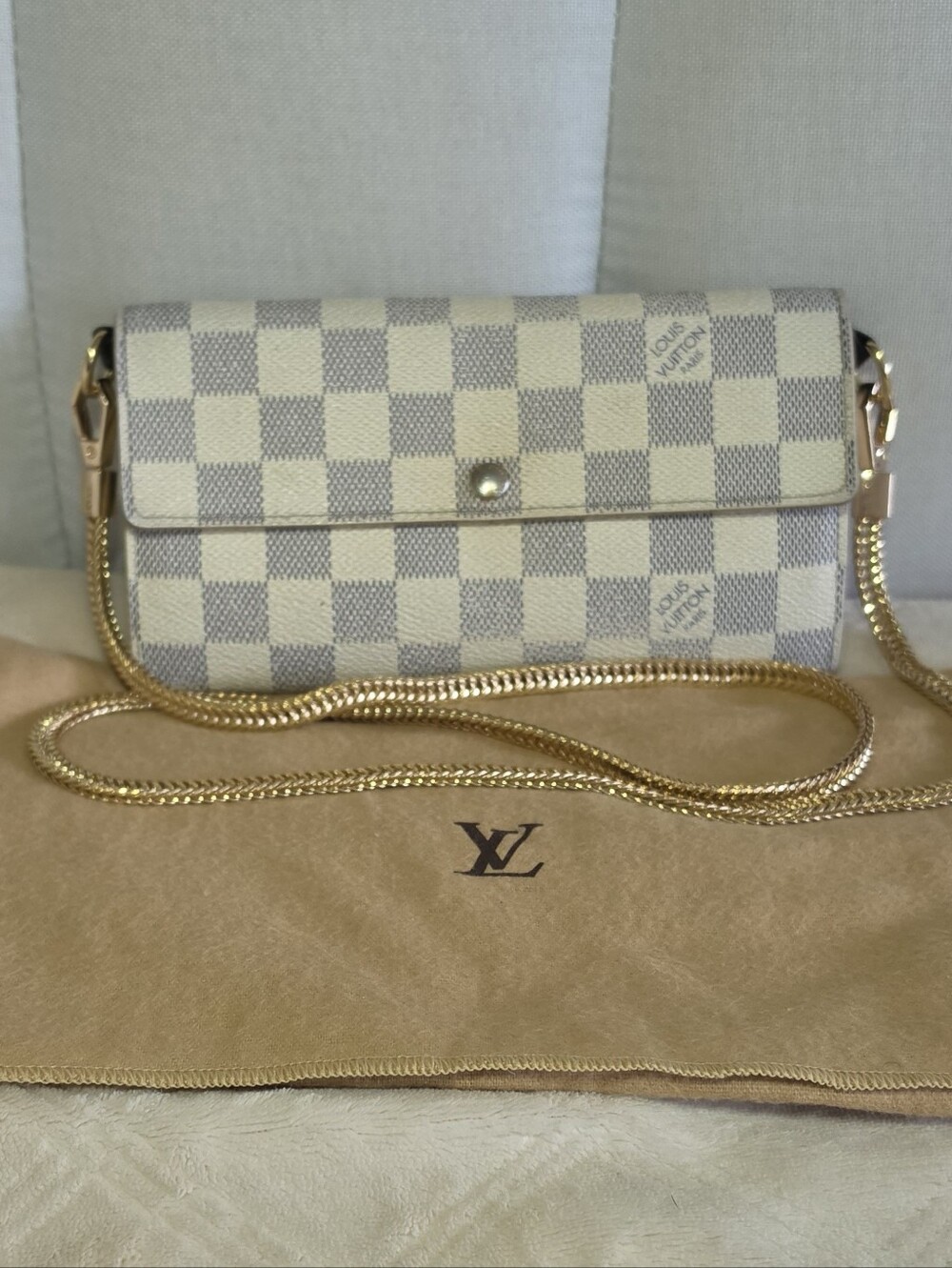 Authentic Louis Vuitton Damier Azur  Wallet in White/Gray